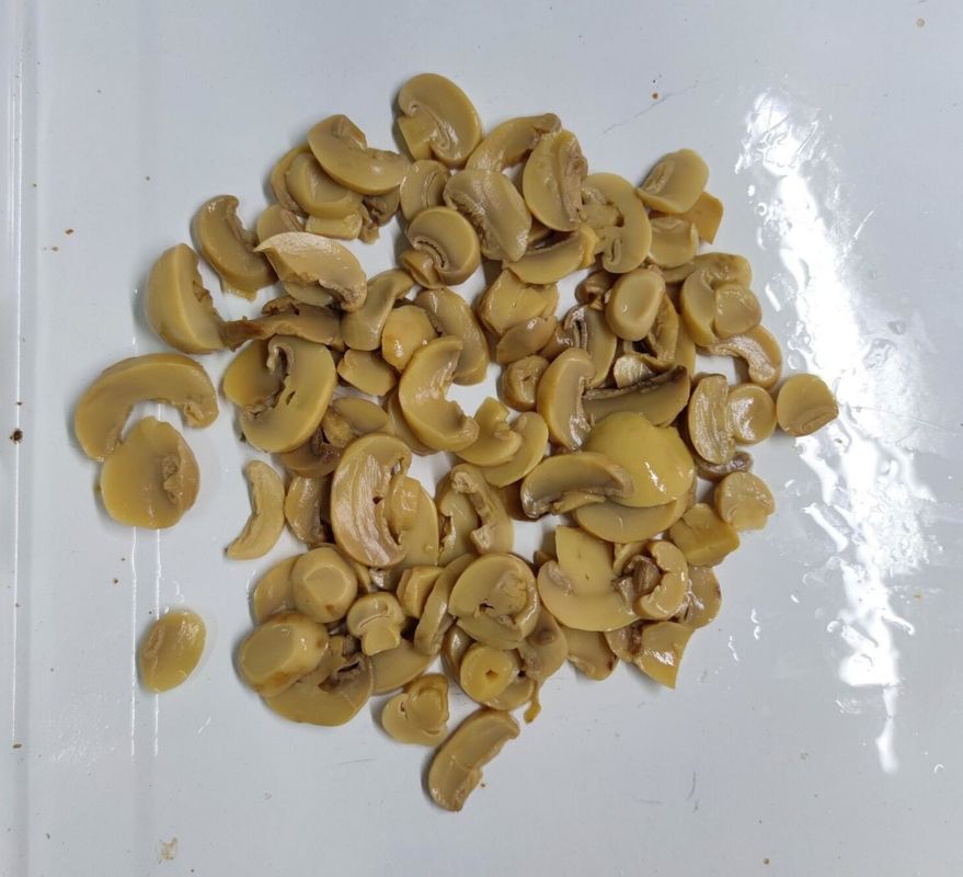 Содержит консервированные шампиньоны, идеальные для предприятий общественного питания и кулинарии