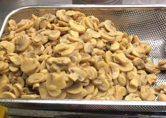 Законсервированные куски гриба Champignon