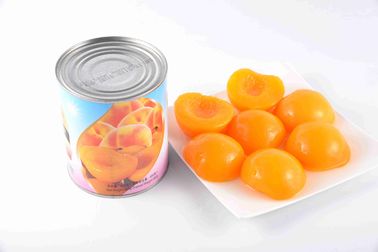 Персики золотого шарика плоти консервируя, сохраняя персики в опарниках против старения