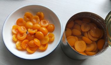 Законсервированные А9 половины абрикосов в плодах тяжелого сиропа законсервированных от Китая